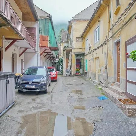 Coroni Studio Piata Sfatului * Braşov